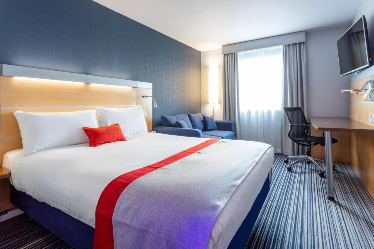 Holiday Inn Express Dunfermline By Ihg Eksteriør billede