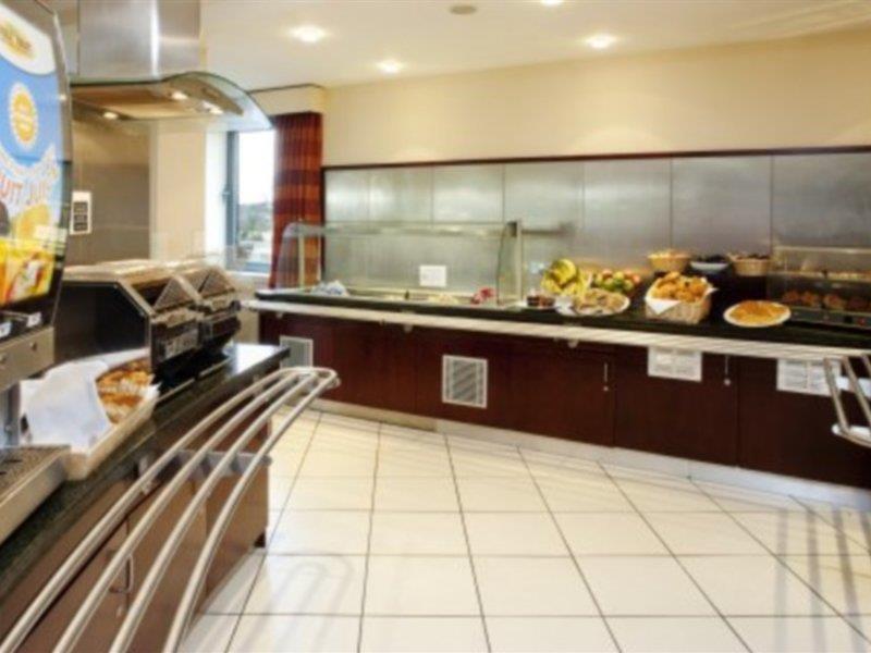 Holiday Inn Express Dunfermline By Ihg Eksteriør billede